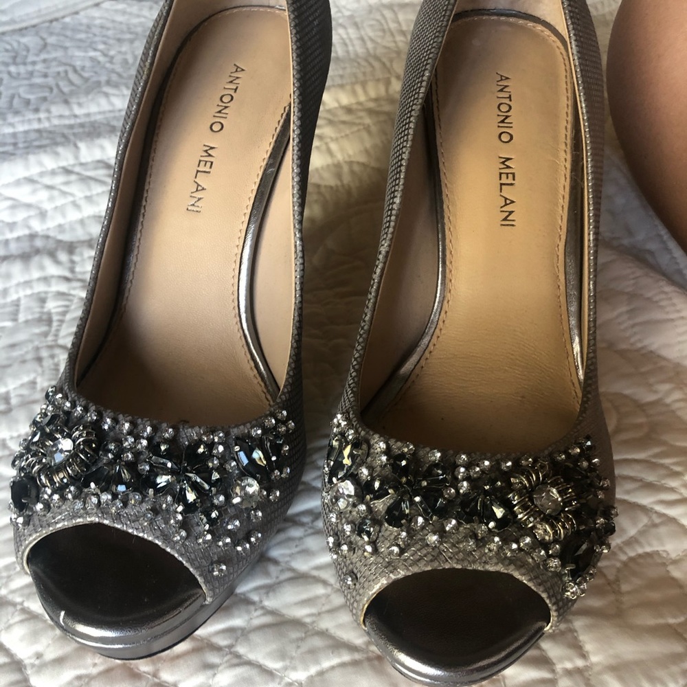 Antonio Melani Silver Platform Pumps Peep Toe